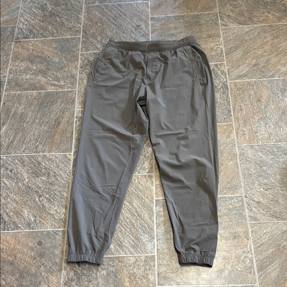 Men's Gray Jogger Pants
